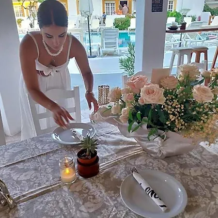 فندق Katerina 4*